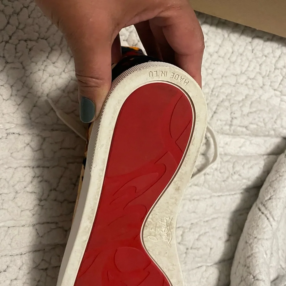 Christian Louboutin Beige Floral Velvet Low-Top Sneakers with Red Soles - Picture 3 of 6